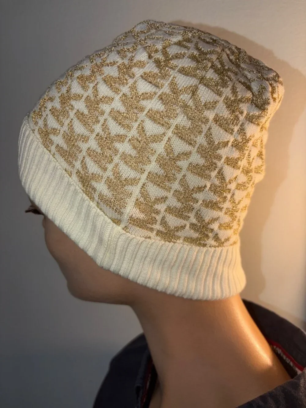 MK Knit Beanie Metallic Gold & White Ribbed Cuff Black & Silver Or White & Gold